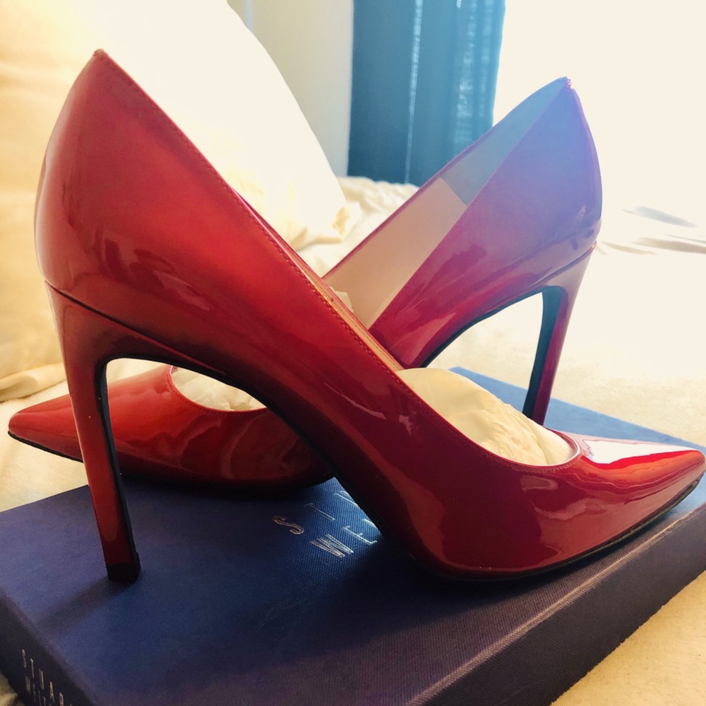 Stuart Weitzman Concourse Red pumps